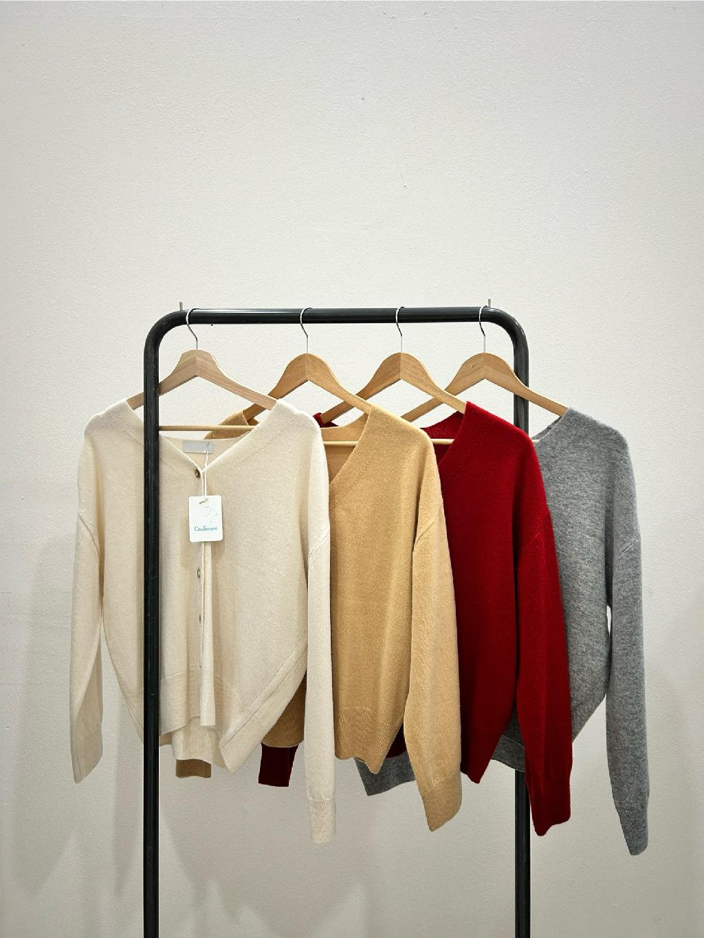 1번캐시니트 브라운